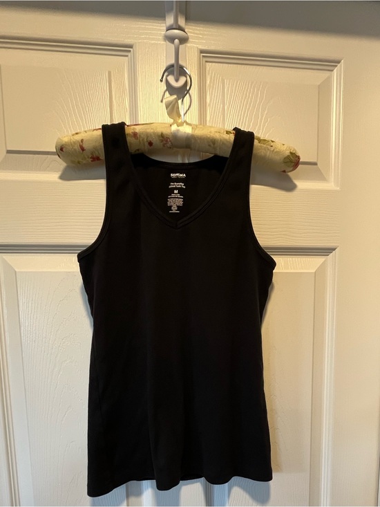 Sonoma Goods For Life Tops - Sonoma Everyday V- Neck  Ribbed Tank Top
Size Medium